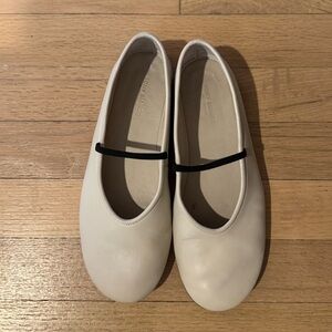 Tony bianco milla dove nappa flats size 5.5